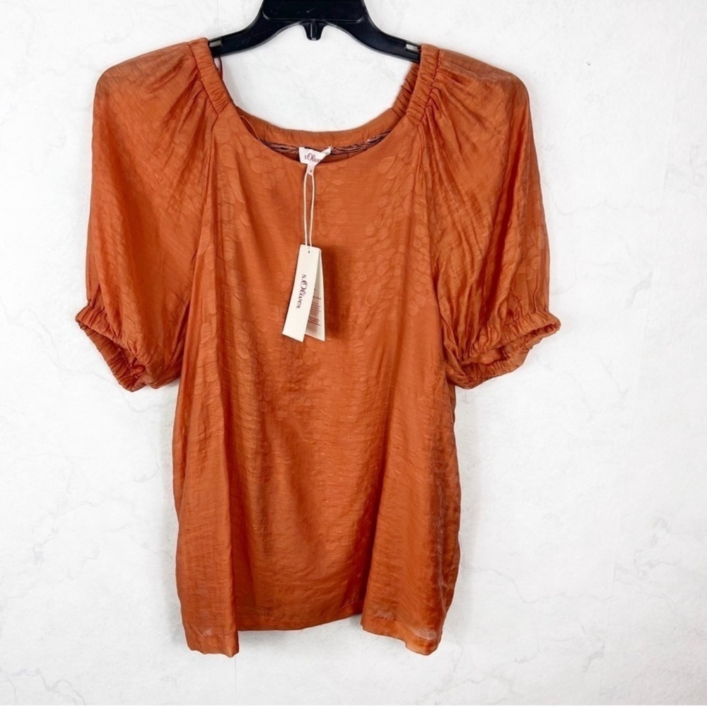 Chic Orange Blouse with Puff Sleeves